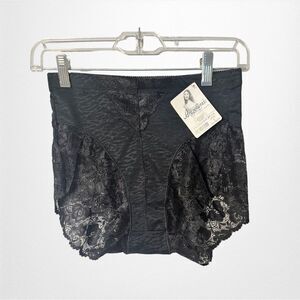 New with Tags Angelina Black Briefs with Lace Trim Size Large